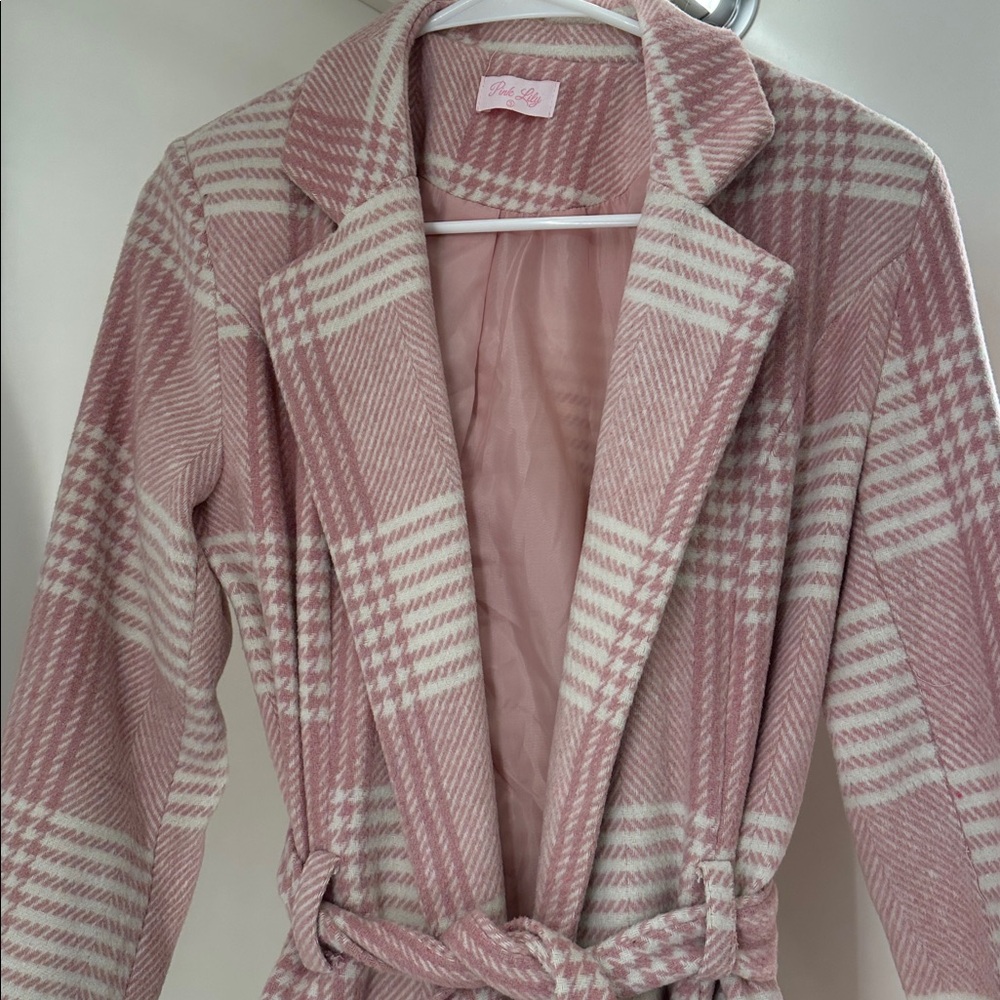 Pink Lily small Pink Plaid Women's coat. Like new - Picture 2 of 3